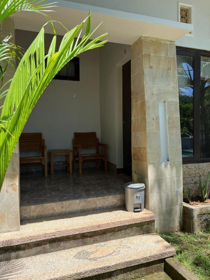 Oyo1793库塔圆环家庭旅馆 Kuta  外观 照片
