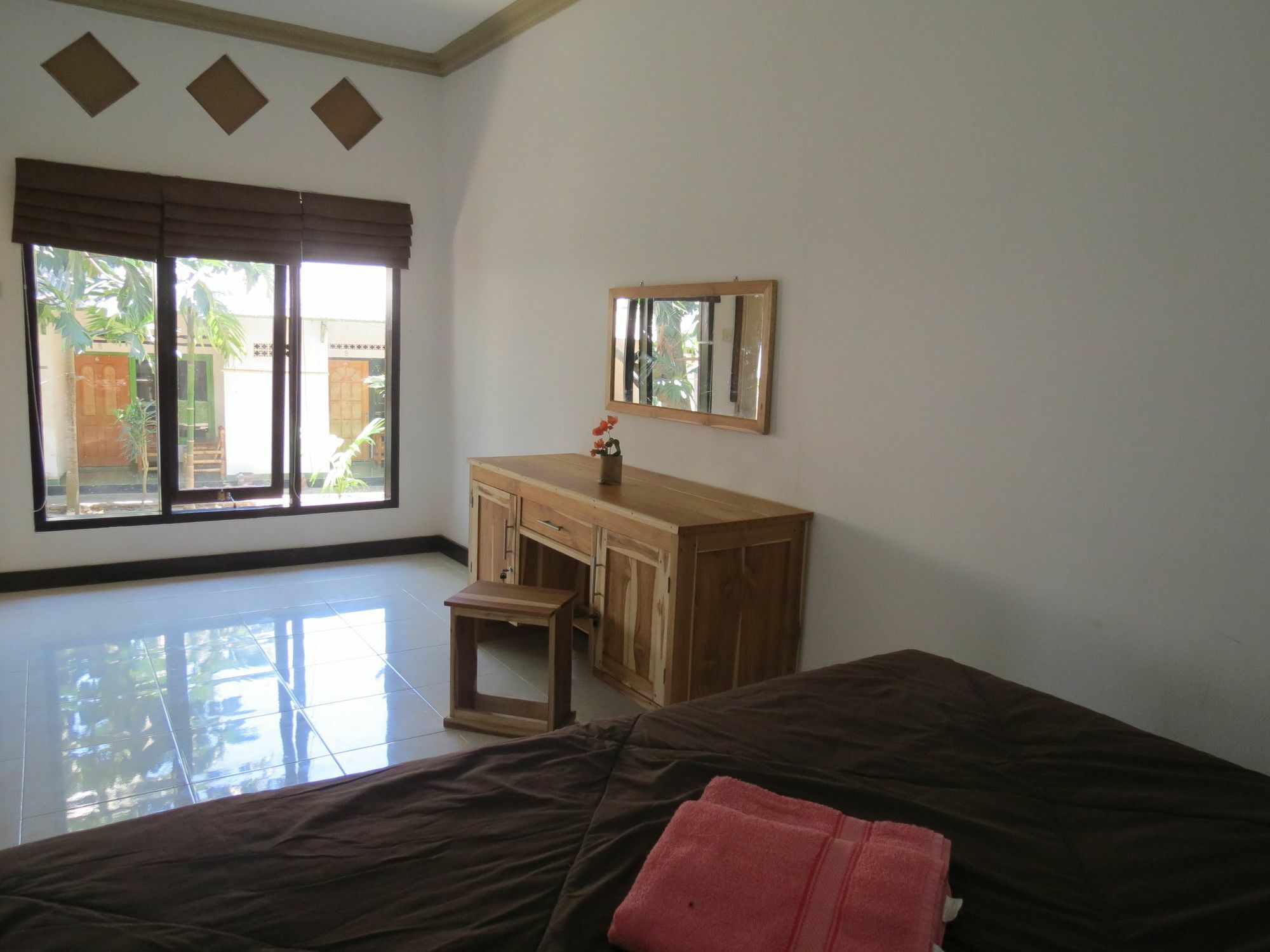 Oyo1793库塔圆环家庭旅馆 Kuta  外观 照片