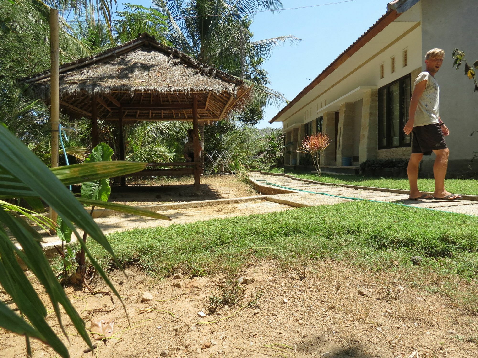 Oyo1793库塔圆环家庭旅馆 Kuta  外观 照片